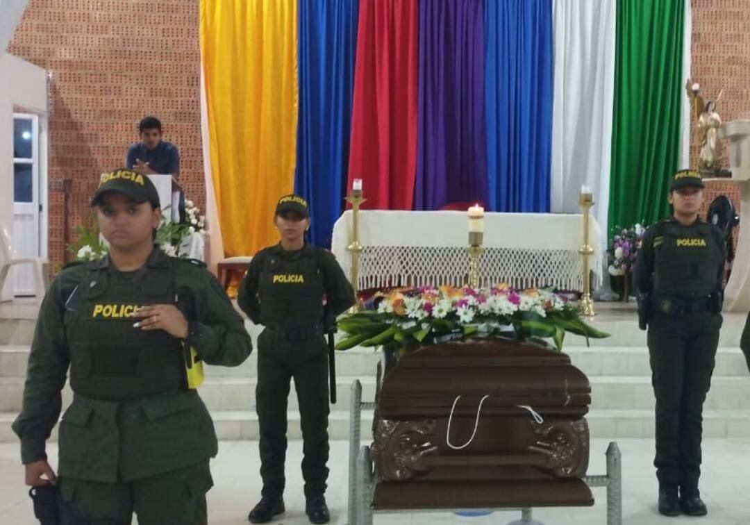 Los retos del maestro Pacheco son velados en cámara ardiente en la iglesia central de su pueblo. Crédito: Cortesía
