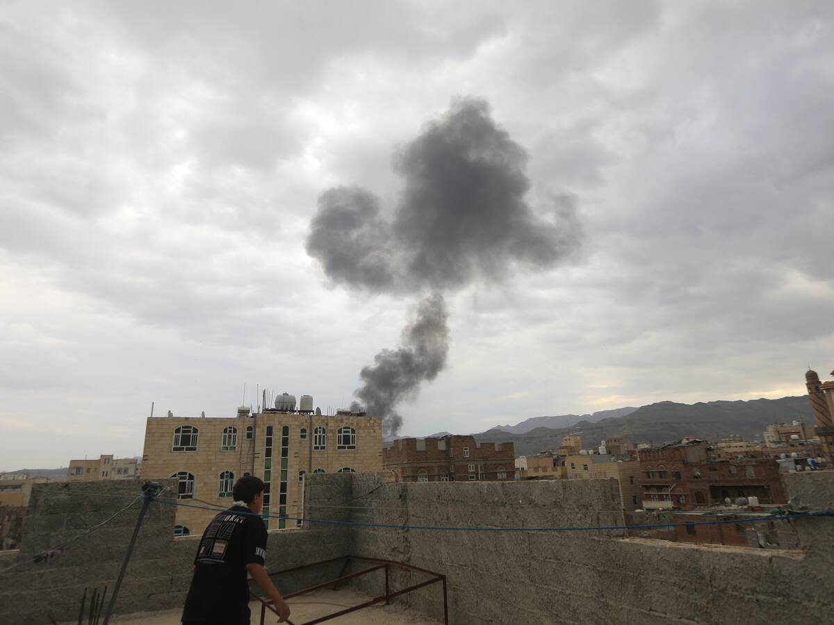 Al menos 35 muertos y 131 heridos en oleada de ataques israelíes contra el Yemen