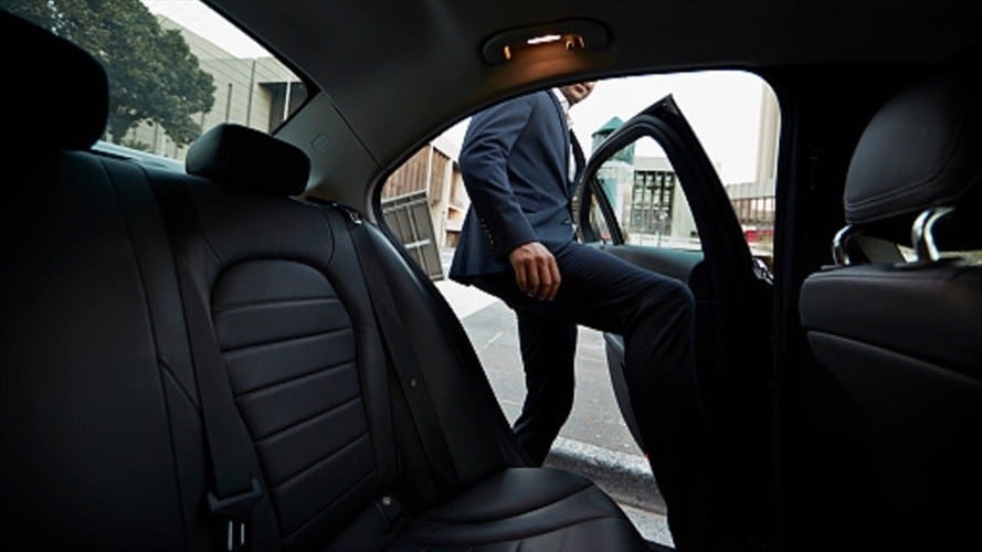 Mujer iba para un motel con su amante y el Uber que la recogió era su esposo. Foto: Getty Images