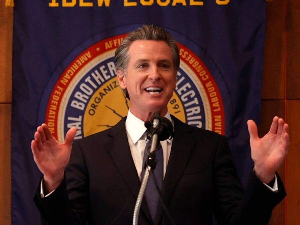 California vota en contra de destituir al gobernador Gavin Newsom