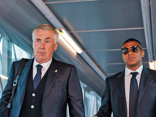 Carlo Ancelotti y Kylian Mbappé. Foto: Real Madrid Twitter.