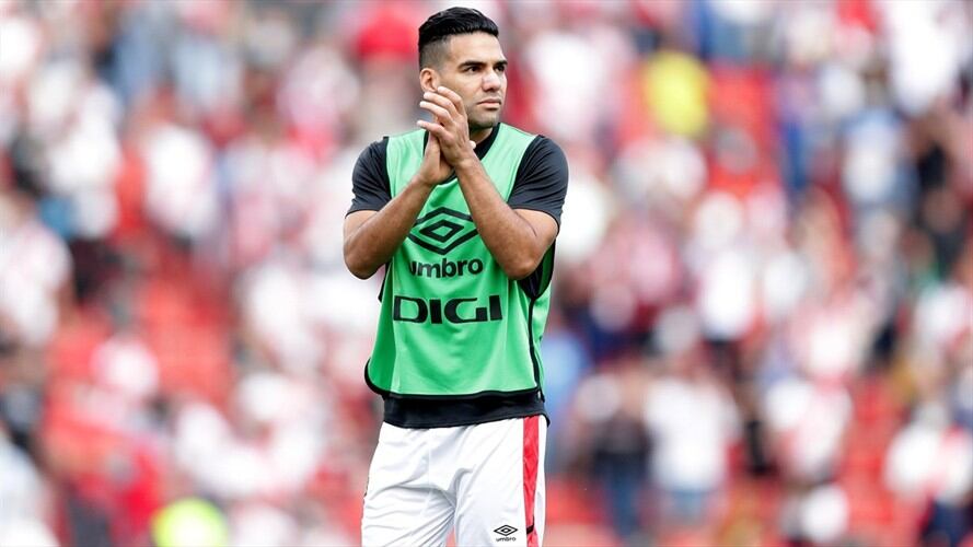 Radamel Falcao Garía en el calentamiento del Rayo Vallecano. Foto: Gonzalo Arroyo Moreno/Getty Images
