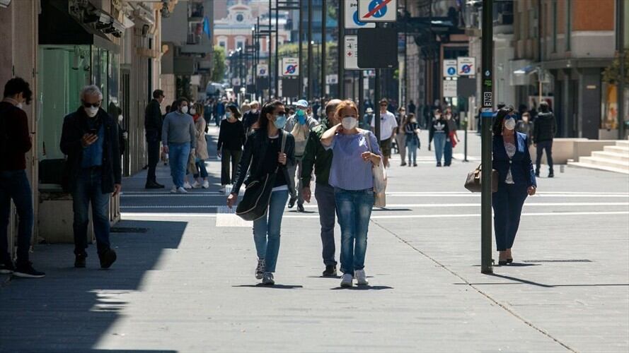 La suma de los fallecimientos llegó a 30.395. Foto: Getty Images