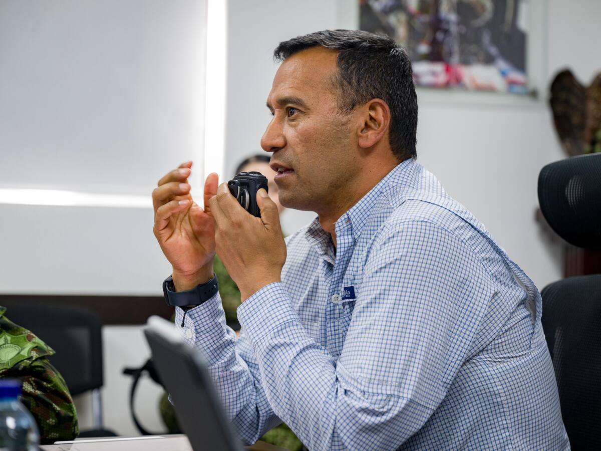 Policía ofrece recompensa por información sobre el atentado a periodista de Caracol Radio