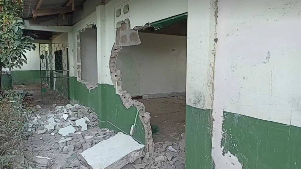 Delincuentes derribaron paredes de colegio en Algarrobo, Magdalena