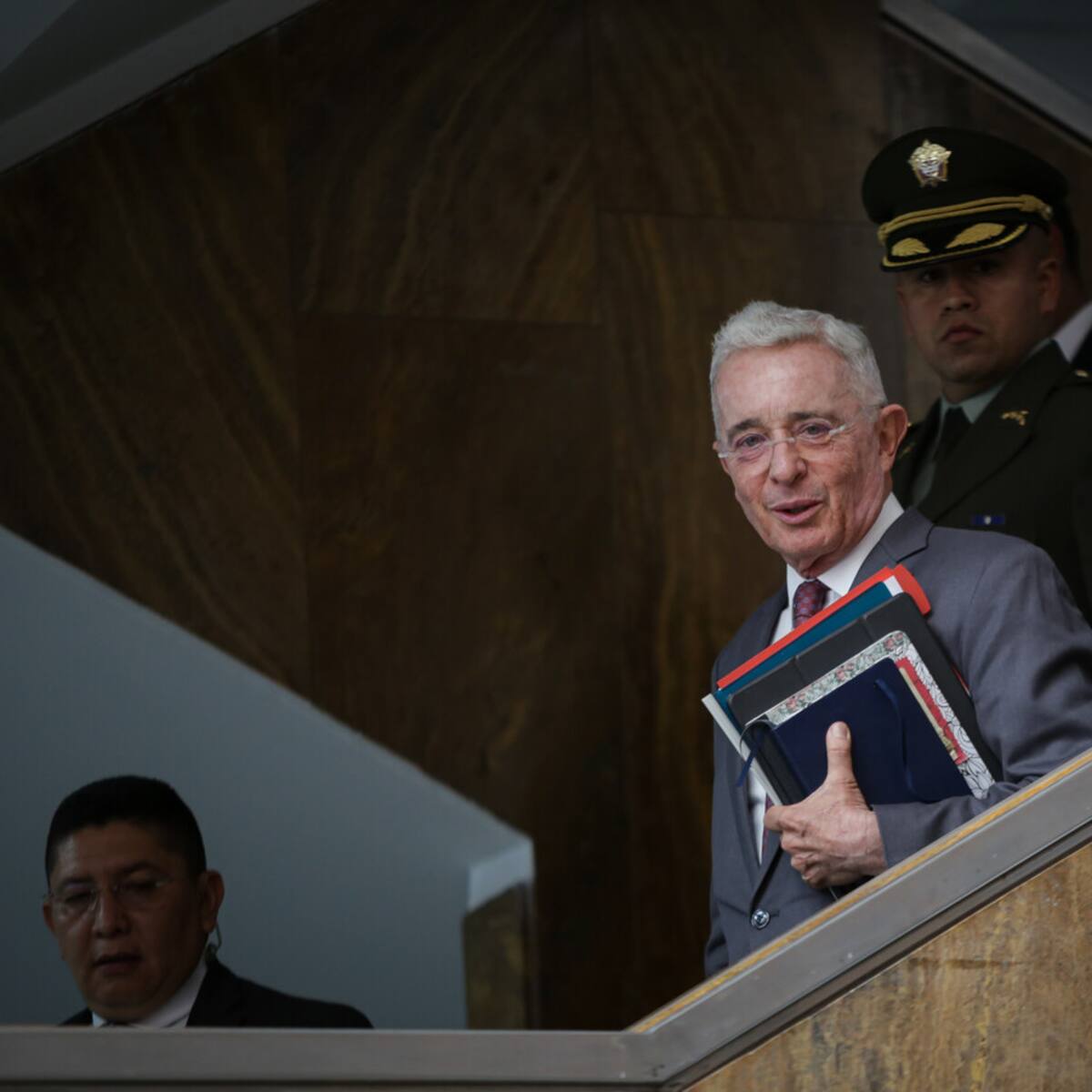 Defensa de Álvaro Uribe insiste en que la juez Sandra Heredia es sesgada y que debe ser recusada