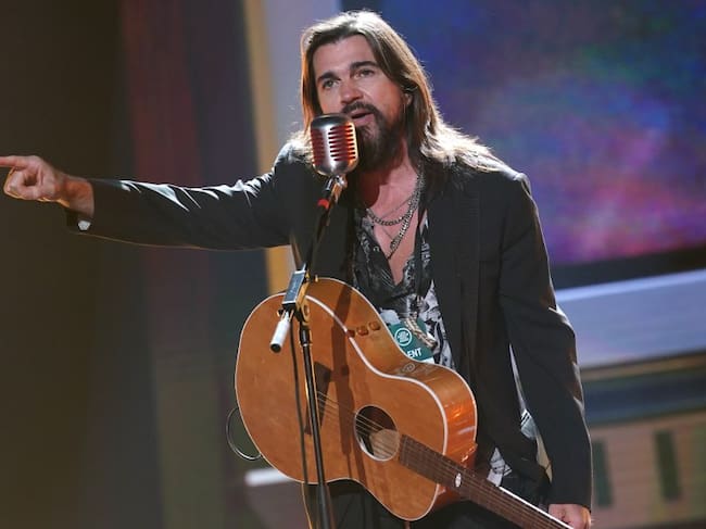 El cantante colombiano Juanes estrena su nuevo libro
