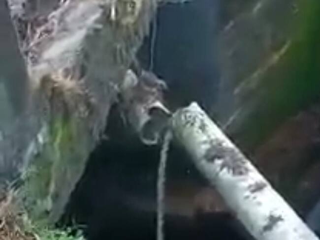 Un daño estructural en un tubo de aguas negras habría generado la contaminación. Crédito: Red de Apoyo Cauca.