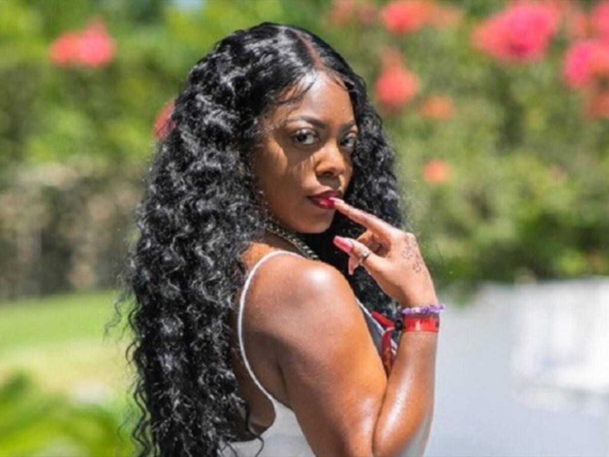 La dominatriz que gana dinero por humillar a sus fans