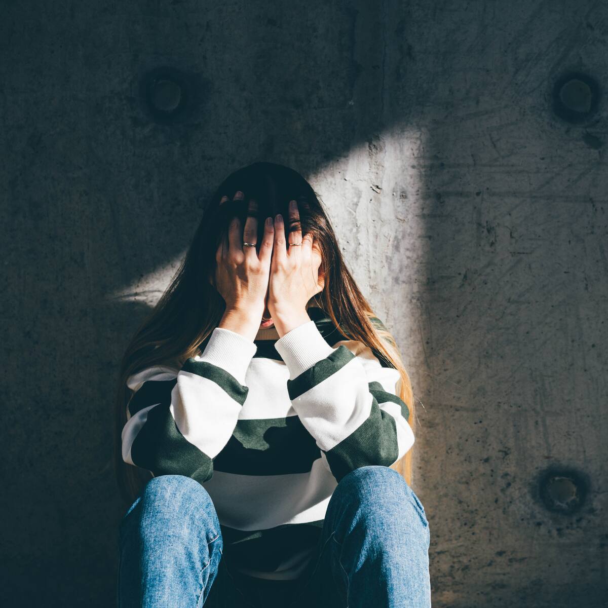 Alertas de la soledad: ¿cómo identificar a las personas que lo sufren?