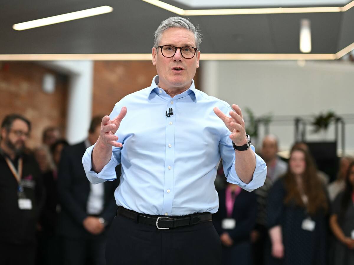 Starmer dice que Putin deberá sentarse “tarde o temprano” en la mesa de negociación