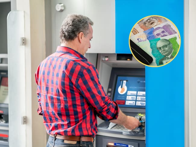 Una persona retirando dinero en un cajero automático. En el círculo, billetes de 100, 50 y 20 mil pesos colombianos / Fotos: GettyImages