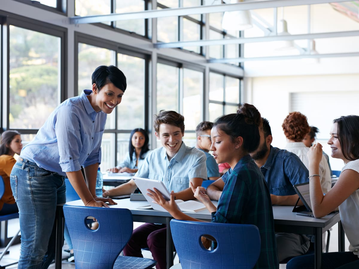Becas de pregrado y posgrado para docentes: Requisitos y pasos para aplicar