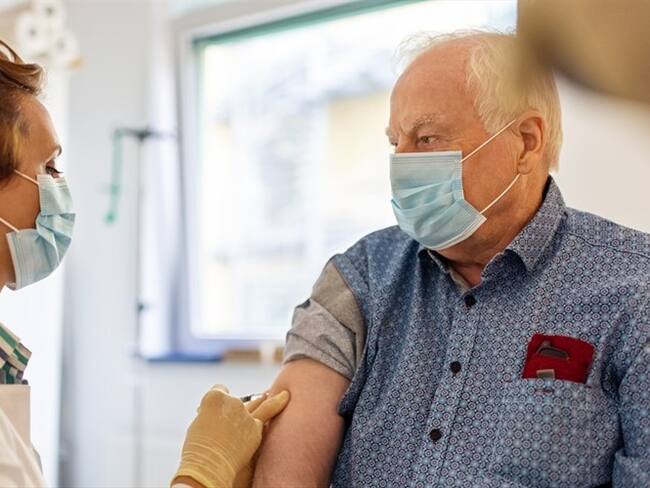 ¿Se suspenderá la vacunación en Colombia durante Semana Santa?