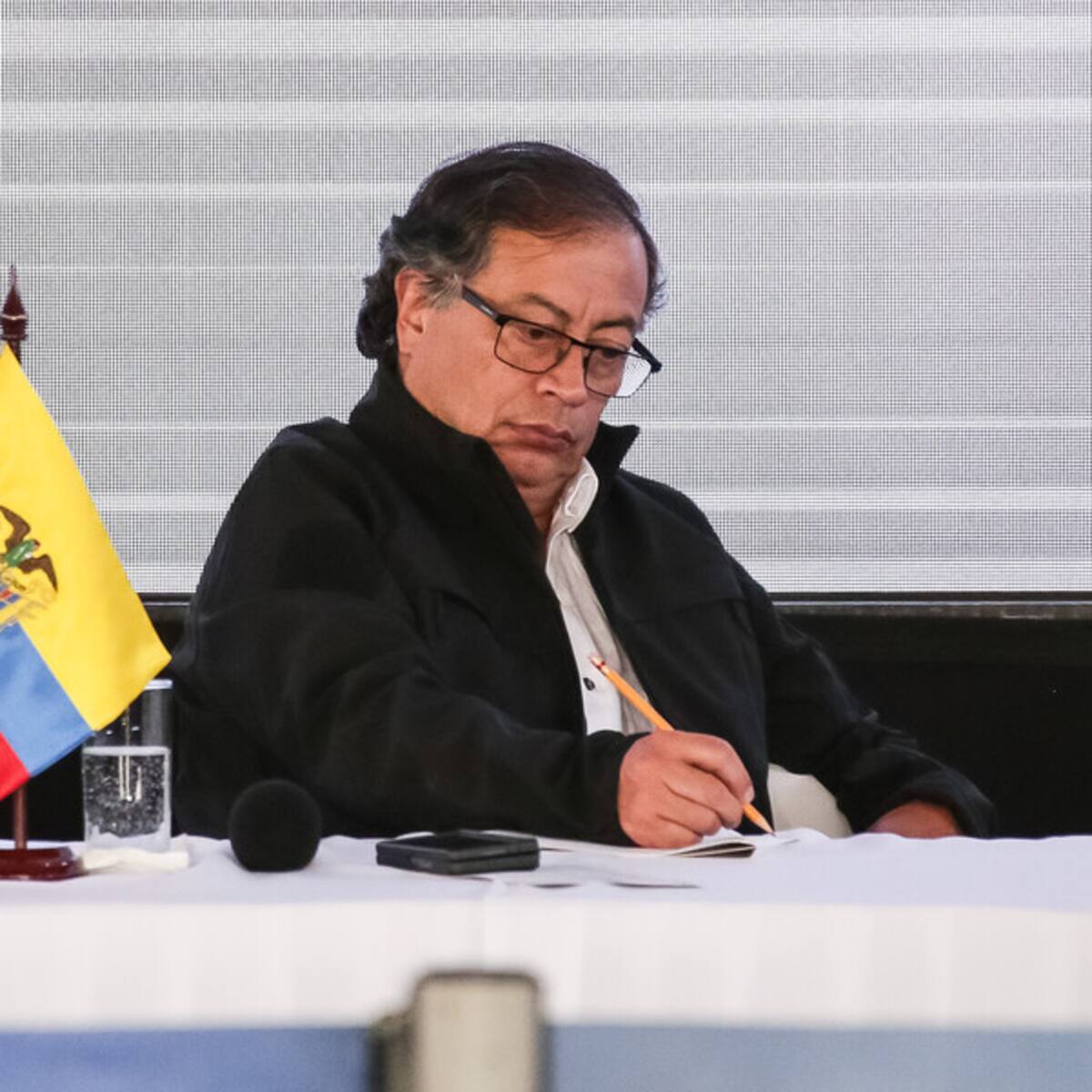Académicos advierten que el Gobierno Petro le falló a la ciencia