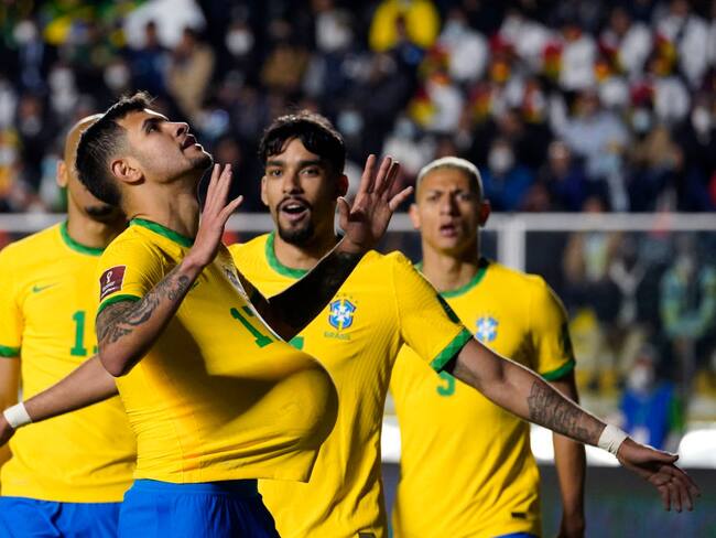Bruno Guimarães. (Photo by Javier Mamani/Getty Images)