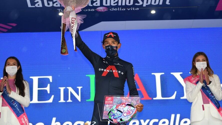 El ciclista colombiano es el nuevo líder de la clasificación general del Giro de Italia.. Foto: Tim de Waele/Getty Images