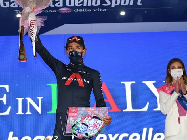 El ciclista colombiano es el nuevo líder de la clasificación general del Giro de Italia.. Foto: Tim de Waele/Getty Images