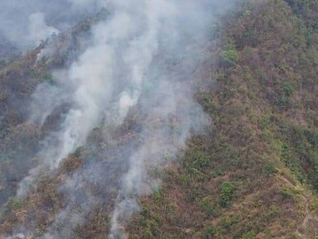 Nuevo incendio forestal está afectando a la Sierra Nevada. Foto: Ejército Nacional
