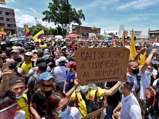 ¿Cómo podemos exaltar a la ciudad de Cali? #CaliEsColombiaPor. Foto: Getty Images / LUIS ROBAYO