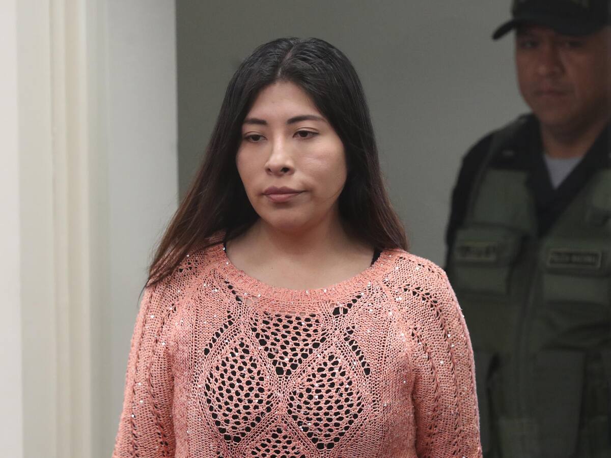 Perú incrementó seguridad en Embajada de México por peligro de fuga de ex primera ministra