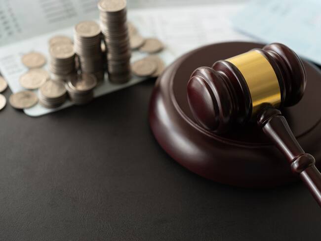 Referencia de legalidad financiera. Foto: utah778 vía Getty Images.