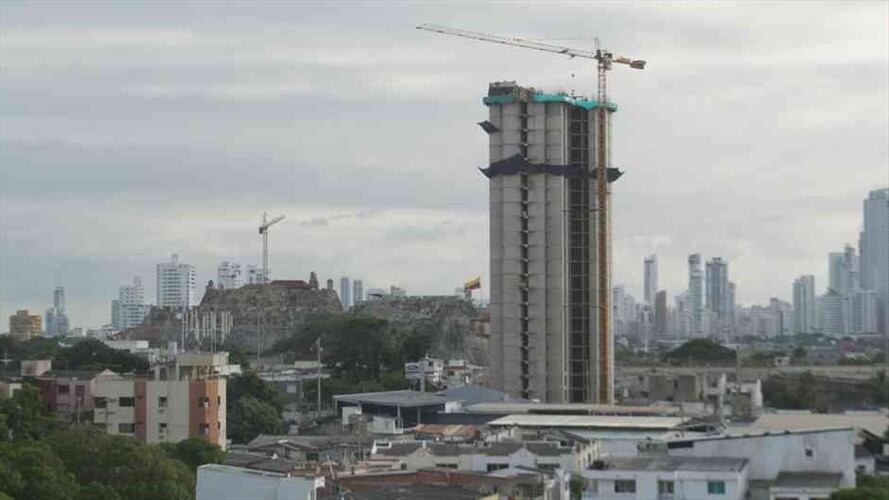 El polémico edificio Aquarela ocupa de forma ilegal 619 metros cuadrados. Foto: Archivo.