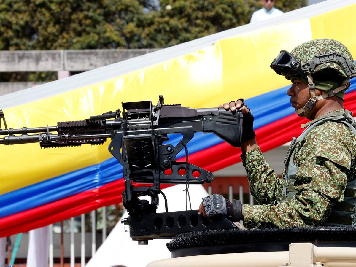 ¿Cuál es la diferencia entre Fuerzas Armadas y Fuerzas Militares en Colombia?