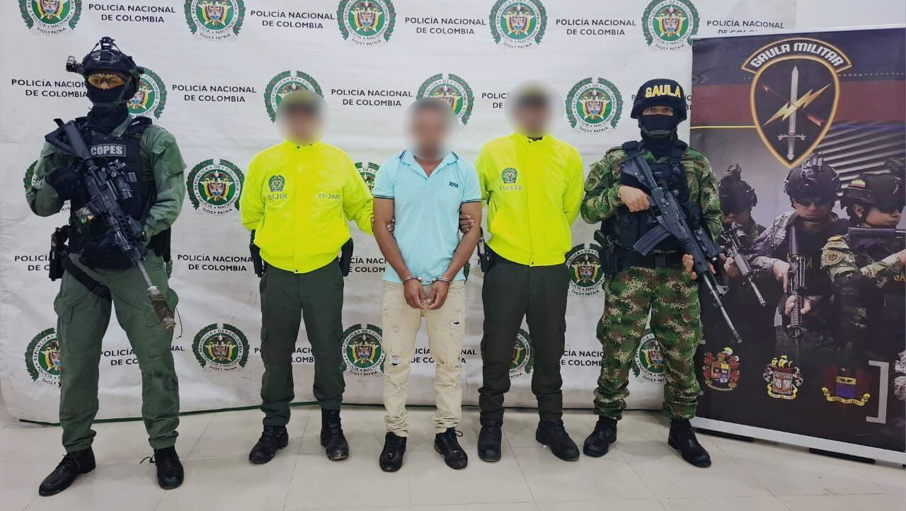 Capturan a presunto cabecilla del Clan del Golfo implicado en la muerte de la líder María del Pilar. Foto: prensa Policía/Ejército.