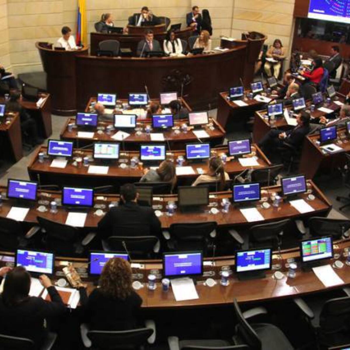 Propuesta del uribismo de devolver el IVA del 19 al 16%, ¿qué futuro tiene?