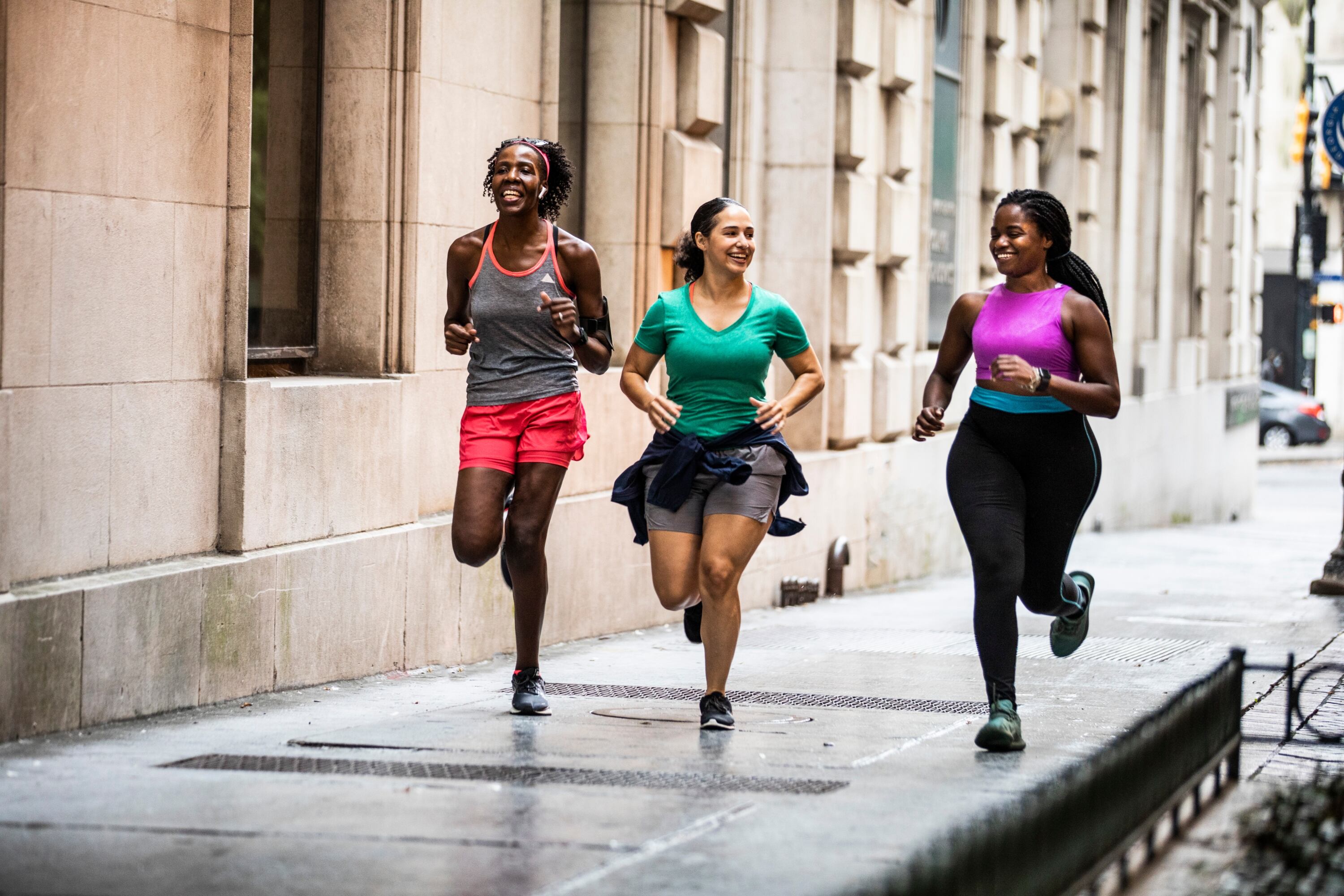 Mujeres trotando, imagen de referencia | Foto: GettyImages