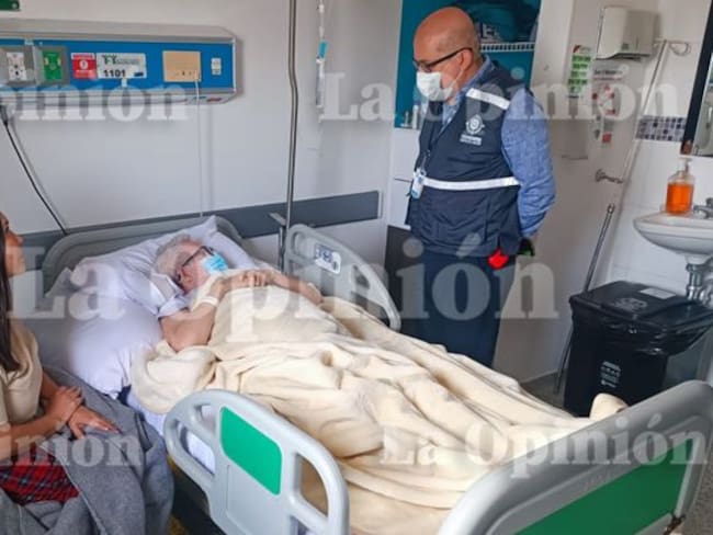 Inspección del piso 11 del hospital Erasmo Meoz donde está Ramiro Suárez. Foto: La Opinión.