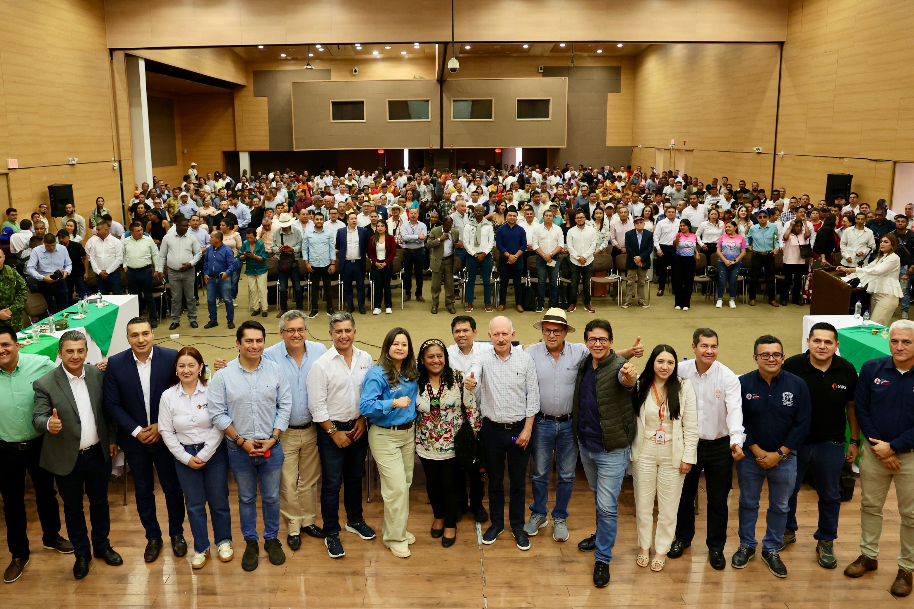 La presentación del proyecto se realizó con presencia líderes comunitarios, congresistas, gremios, empresarios y autoridades locales y regionales. Crédito: MinTransporte.