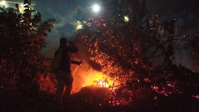 Foto: Bomberos voluntarios de Baranoa, atentos a prevenir y a atender las quemas