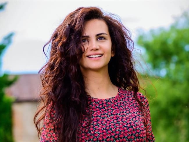 Arpi Alto, la cantante armenia que triunfa con su particular tono de voz