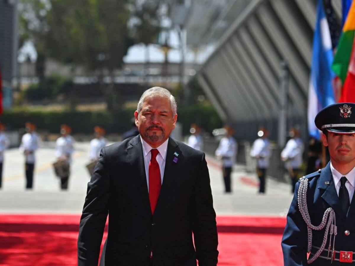 A Colombia, les deseamos lo mejor en un proceso de paz: canciller de Honduras