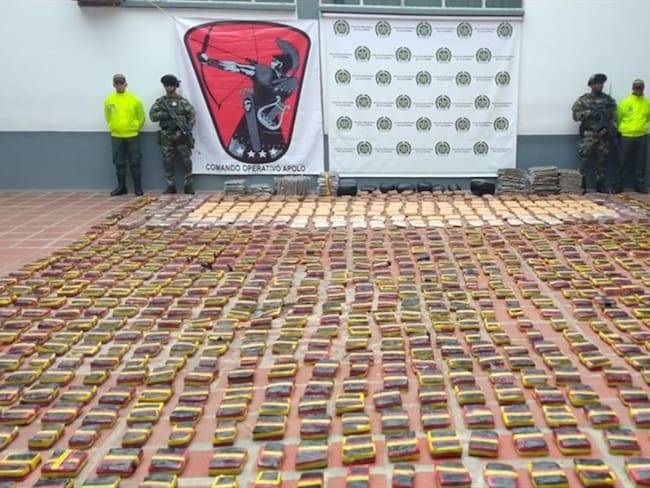 El Comando Operativo Apolo del Ejército Nacional logró la incautación de más de una tonelada de marihuana perteneciente a disidencias del sexto frente de las Farc. Foto: Ejército Nacional
