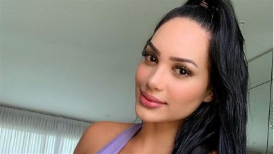 Andrea Valdiri encendió las redes con baile en pijama. Foto: Instagram: @andreavaldirisos