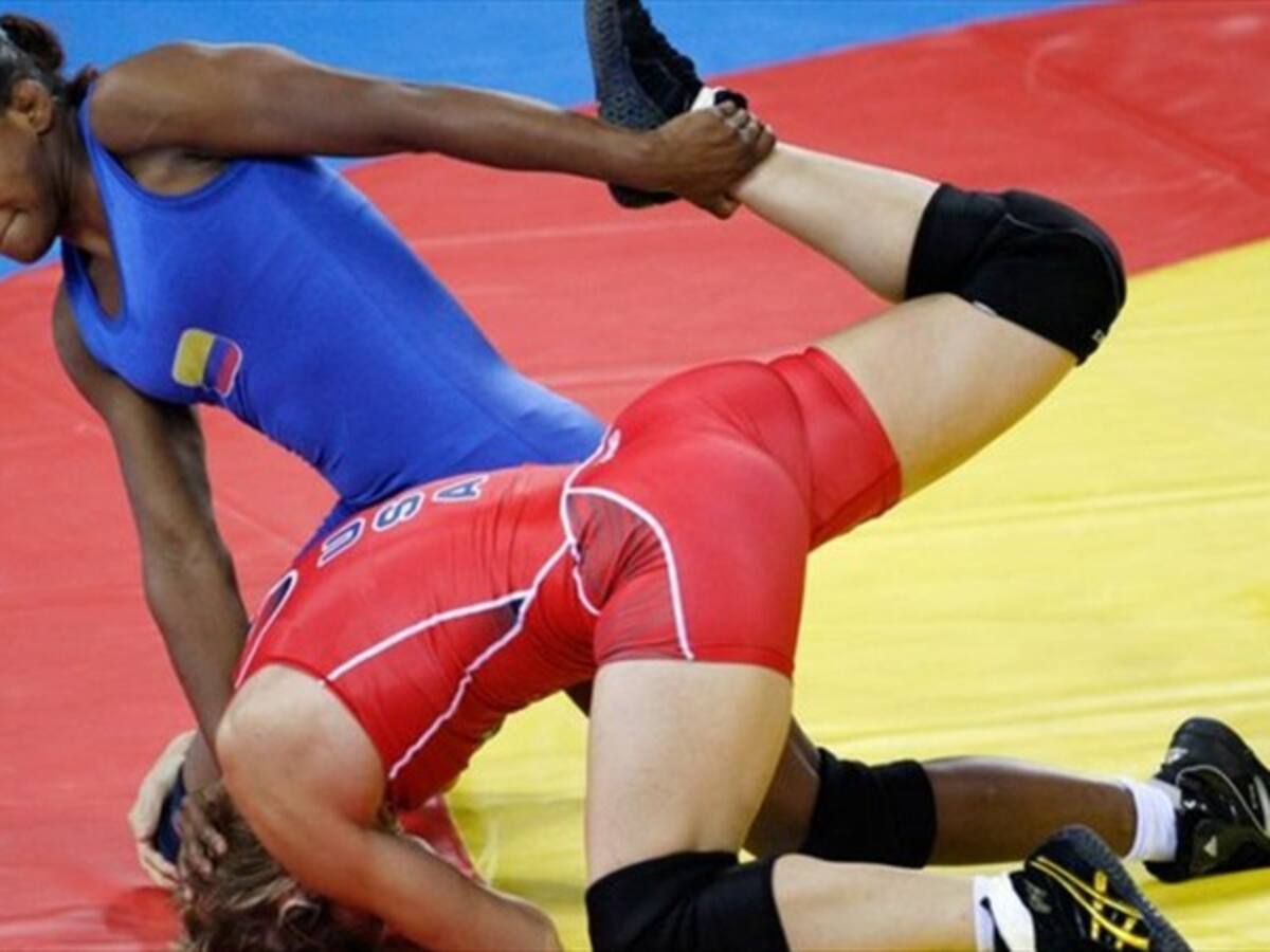 Del salón de clases a un tapiz de lucha libre