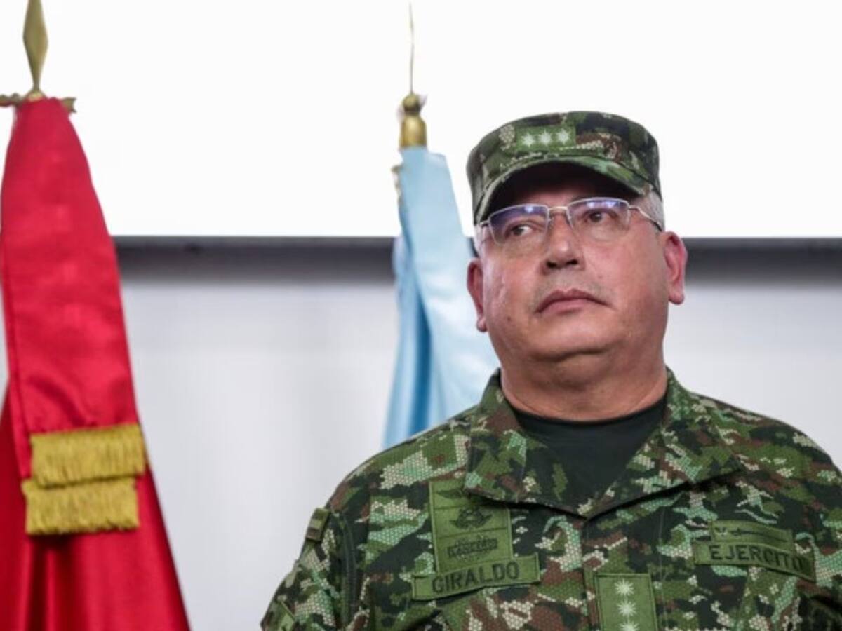 Comandante de las FF.MM. pide a uniformados “evitar participar en política”