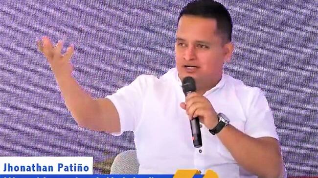 Jonathan Patiño, alcalde de Argelia, expresó sus preocupaciones durante la actividad de la Comisión de la Verdad . Foto: Comisión de la Verdad