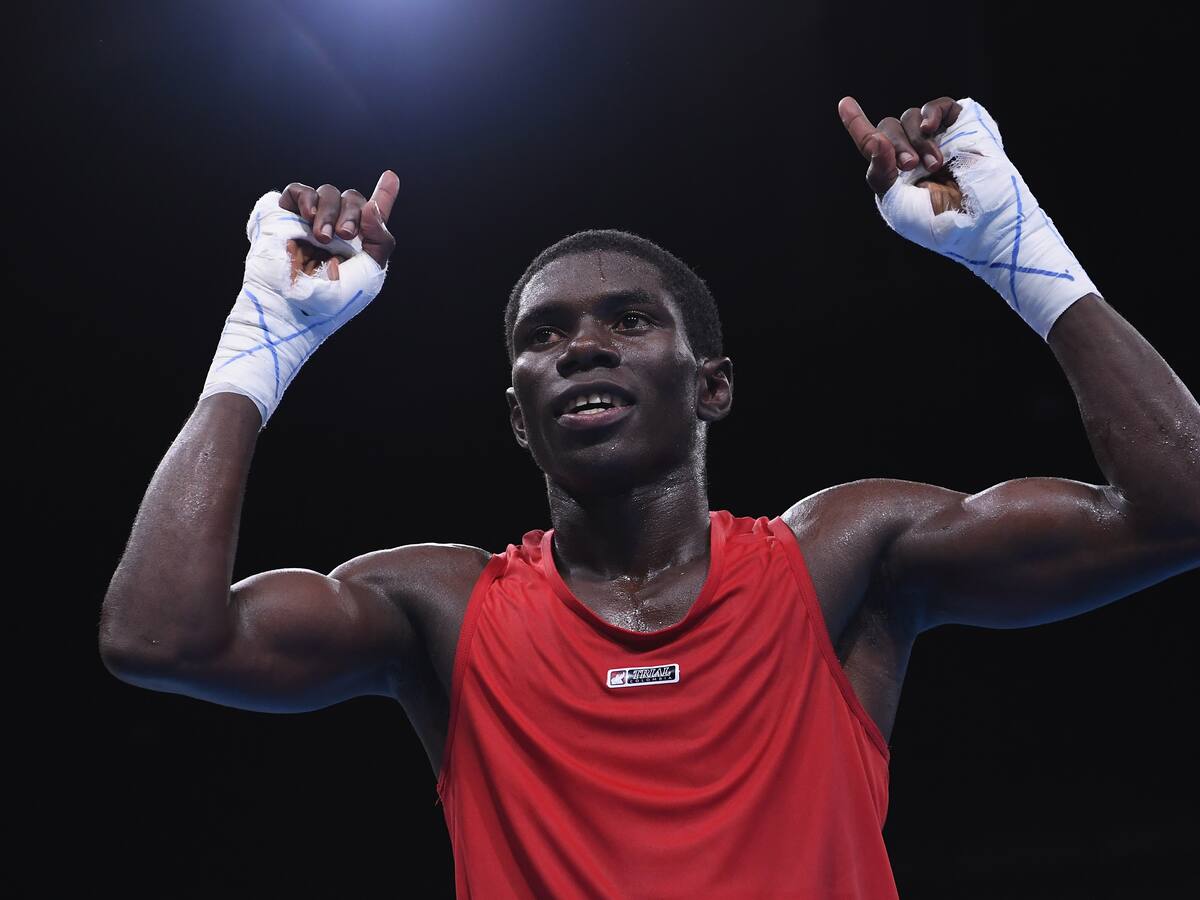 Yuberjen Martínez se coronó campeón latino de peso mosca del WBC