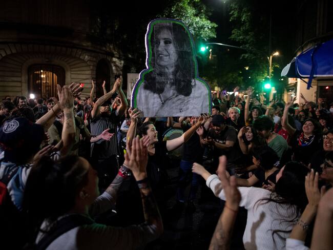 Manifestaciones en Buenos Aires en apoyo a Cristina Fernández. (Photo by Luis ROBAYO / AFP) (Photo by LUIS ROBAYO/AFP via Getty Images)