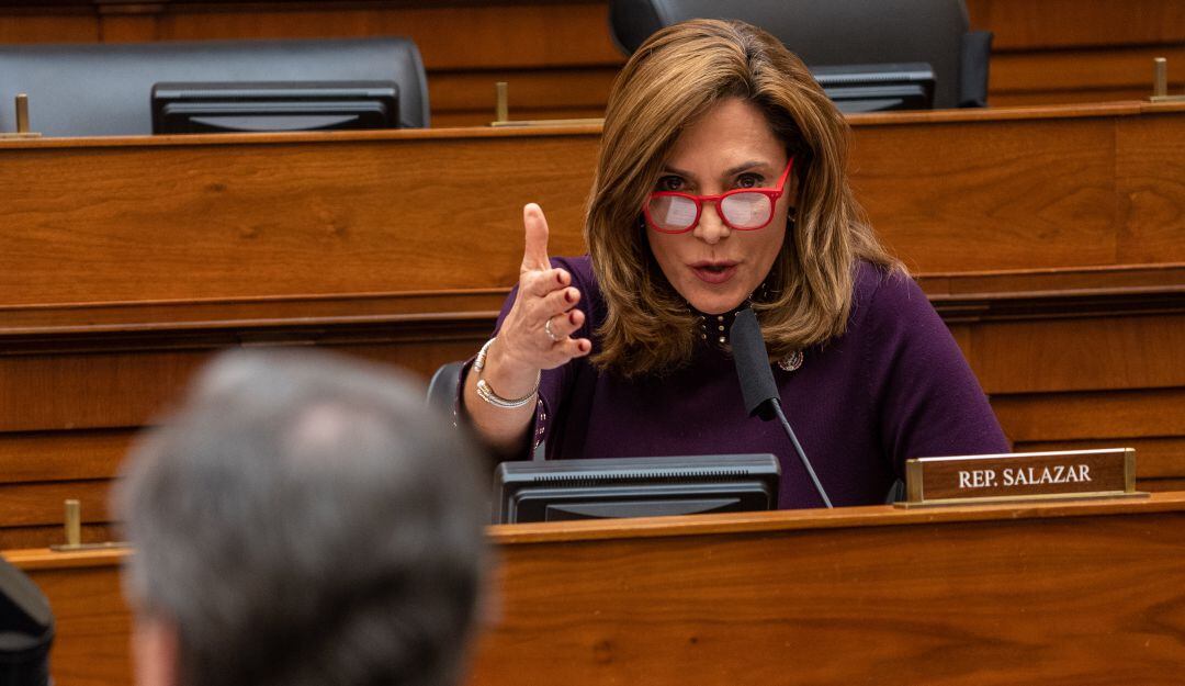 Representante de la Cámara, María Elvira Salazar. Republicana.