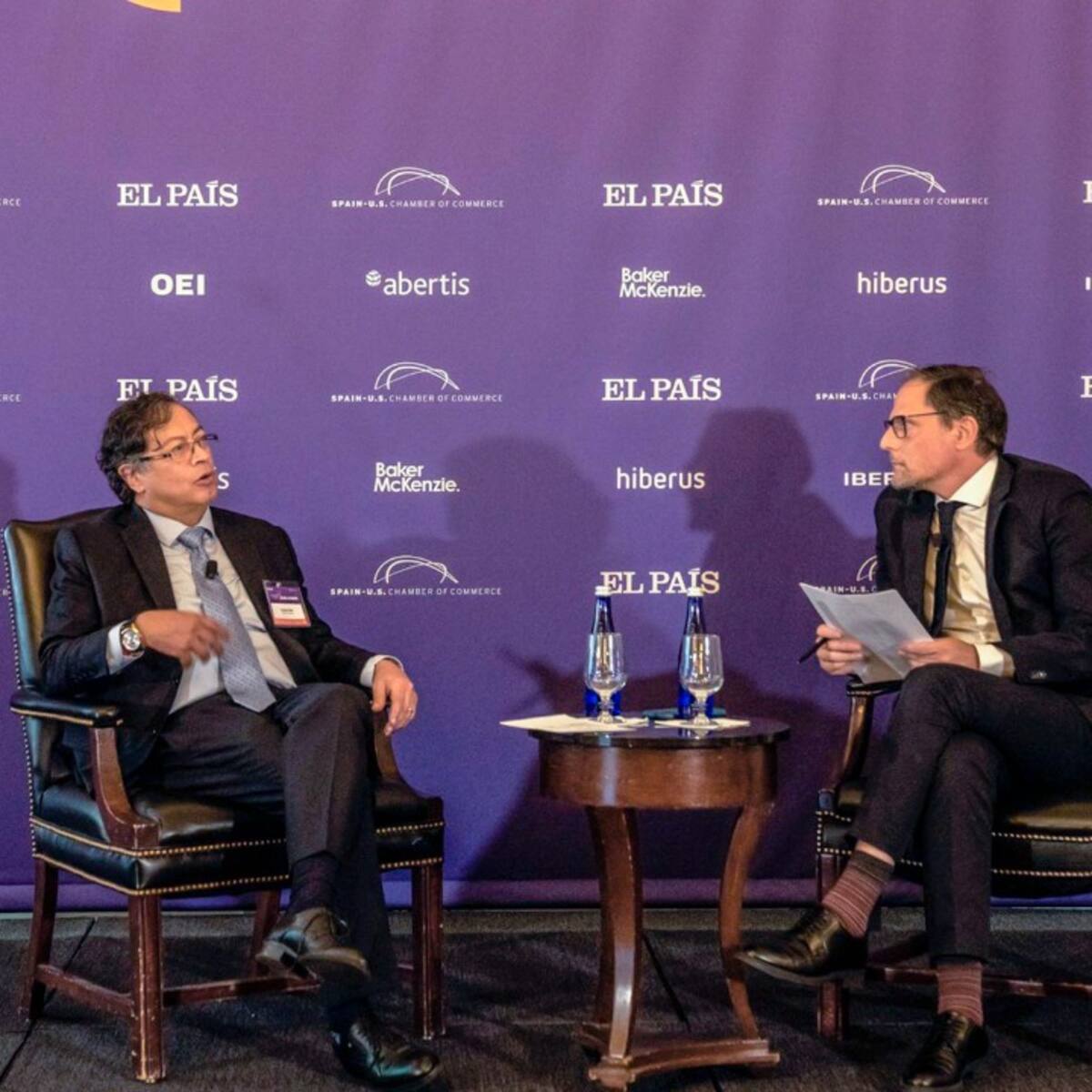 Santos quedó a mitad de camino; Duque paró todo: Petro sobre la paz en foro de Prisa