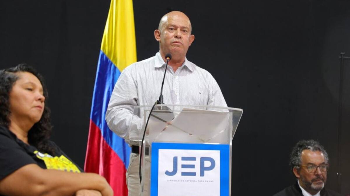 “Nunca le recibí un peso”: coronel Castro desmiente a testigo que lo vinculó con ‘Megateo’