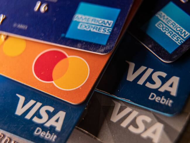 Tarjetas Visa, Mastercard y American Express (Photo by Matt Cardy/Getty Images)