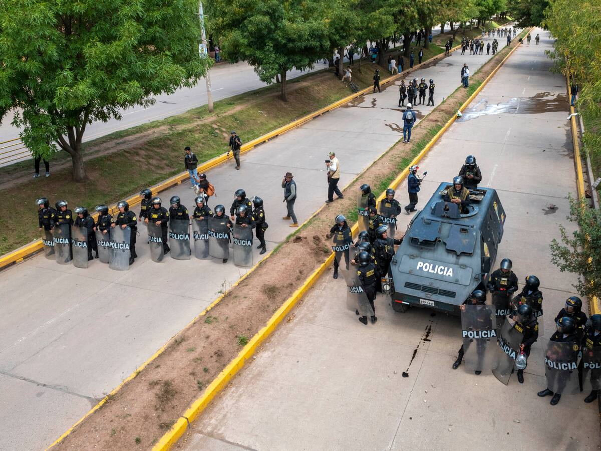 Perú anunció el cierre del aeropuerto de Cuzco ante protestas que sacuden al país