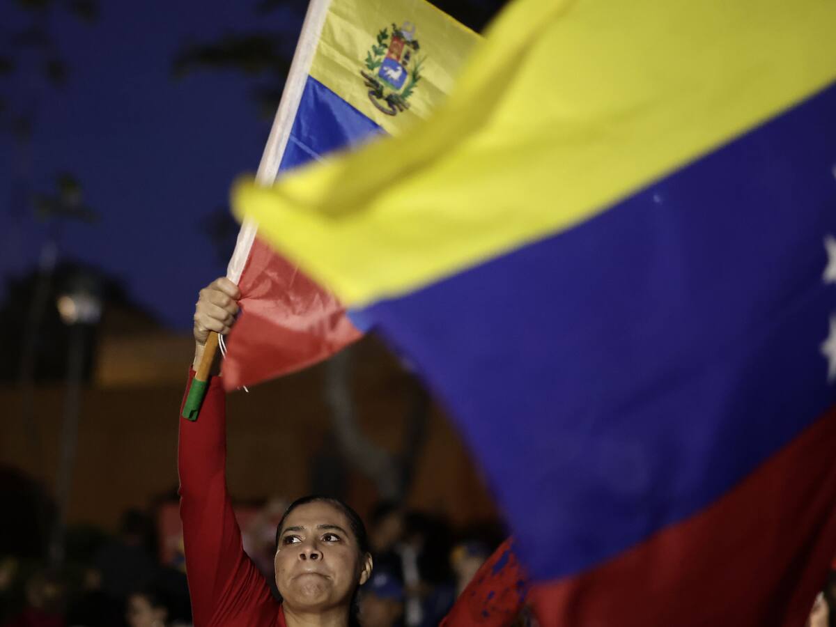 ¿Qué debe hacer Colombia ante lo que pasa en Venezuela?