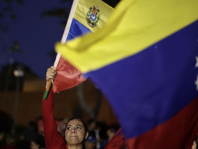Venezolanos radicados en Costa Rica manifestaron por la "libertad" de Venezuela y para expresar su apoyo al líder opositor Edmundo González Urrutia, imagen de referencia. Foto: EFE/ Jeffrey Arguedas